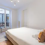 Beautiful 3 Bedroom With Balcony In Le Marais & Bastille On Foot