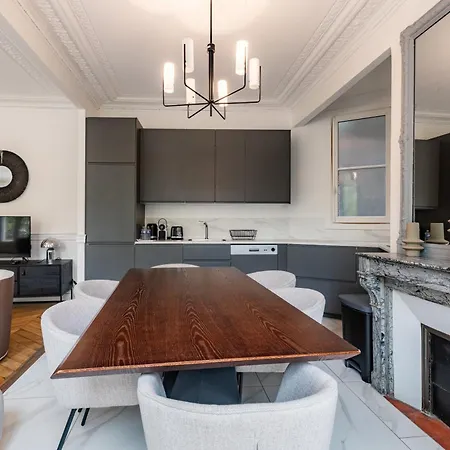 Beautiful 3 Bedroom With Balcony In Le Marais & Bastille On Foot Paris