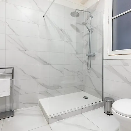Beautiful 3 Bedroom With Balcony In Le Marais & Bastille On Foot Apartment *
