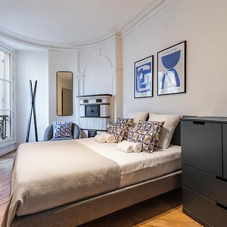 Apartment Beautiful 3 Bedroom With Balcony In Le Marais & Bastille On Foot *